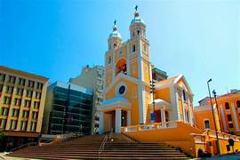 Tour com Irmão Tiago  – História, Fé e Paisagens de Florianópolis